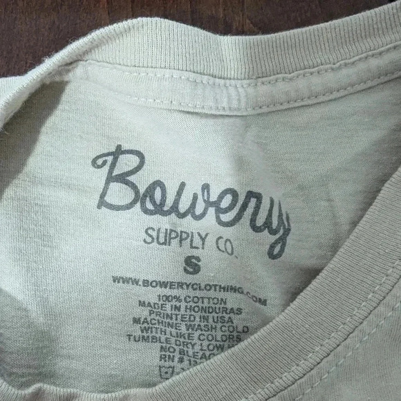 2/$10 Bowery Daydreamer T Shirt - Picture 4 of 5